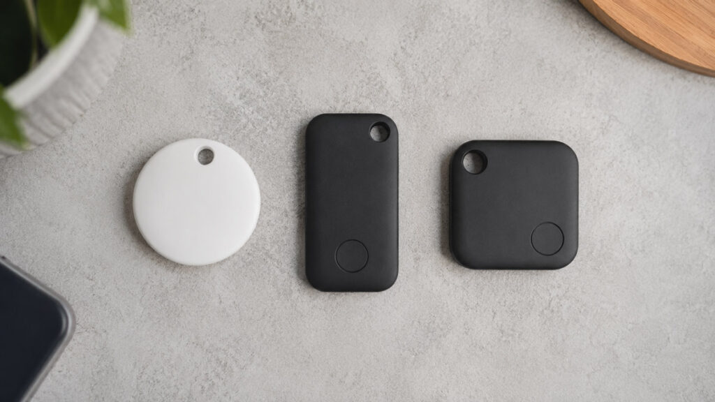 AirTag vs Tile vs Samsung SmartTag: Which Bluetooth Tracker Should You Buy? AirTag, Tile and Samsung SmartTag Bluetooth trackers compared side by side